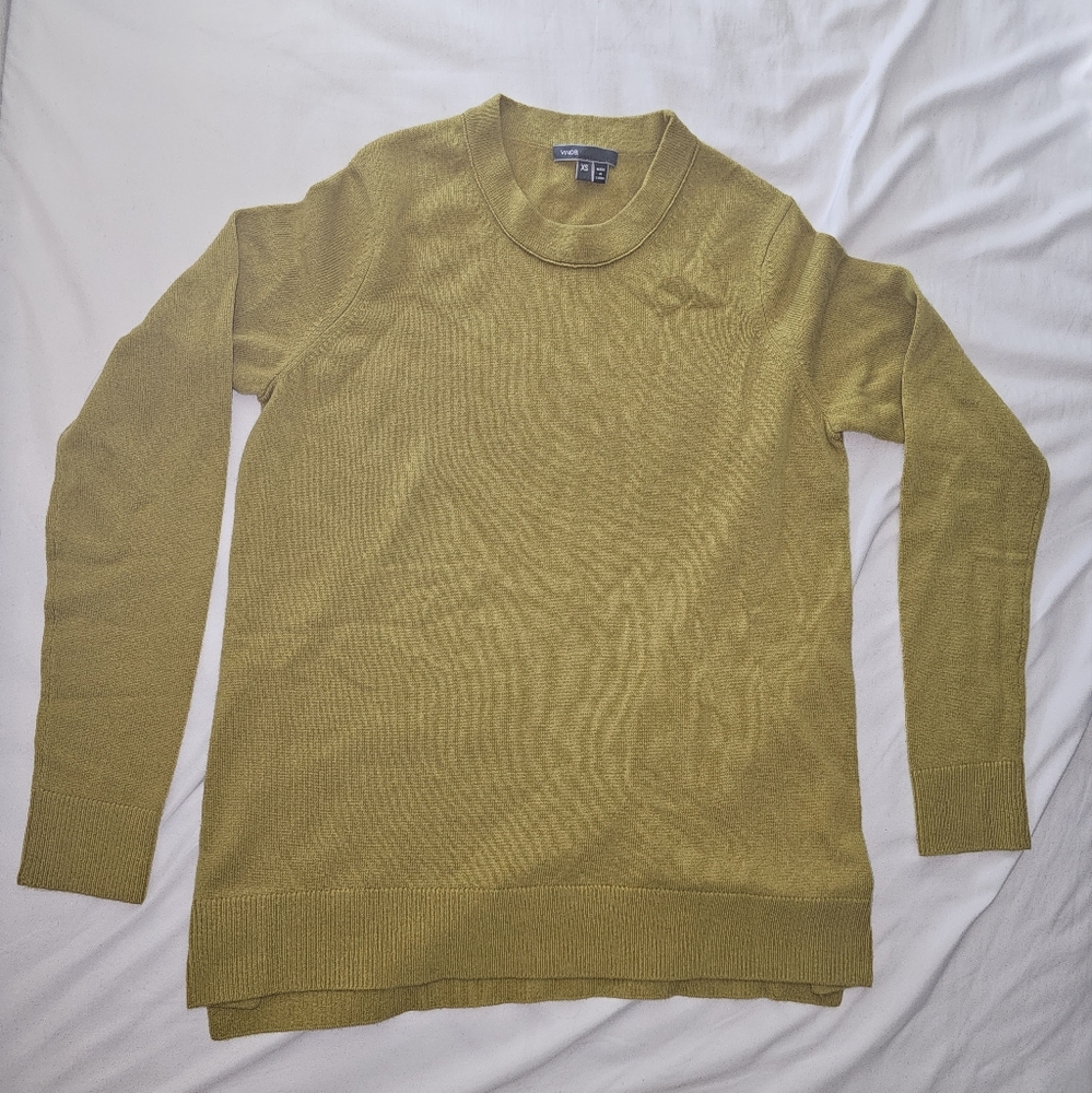 Vince 100% cashmere pullover size XS